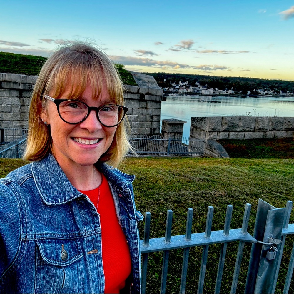 Meet your Posher, Jennifer